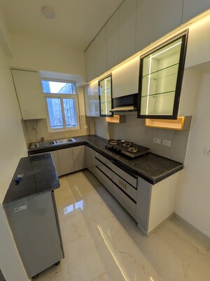Kitchen in 2.5 BHK Builder Floor at Smart World Gems, Sector 89 – for Sale