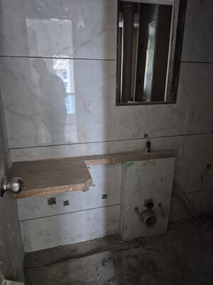 Bathroom in 1 BHK Apartment at Sai Krupa Skylon Suburbia, Kandivali West – for Sale