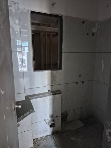 Furnished Amenities in 1 BHK Apartment at Sai Krupa Skylon Suburbia, Kandivali West – for Sale