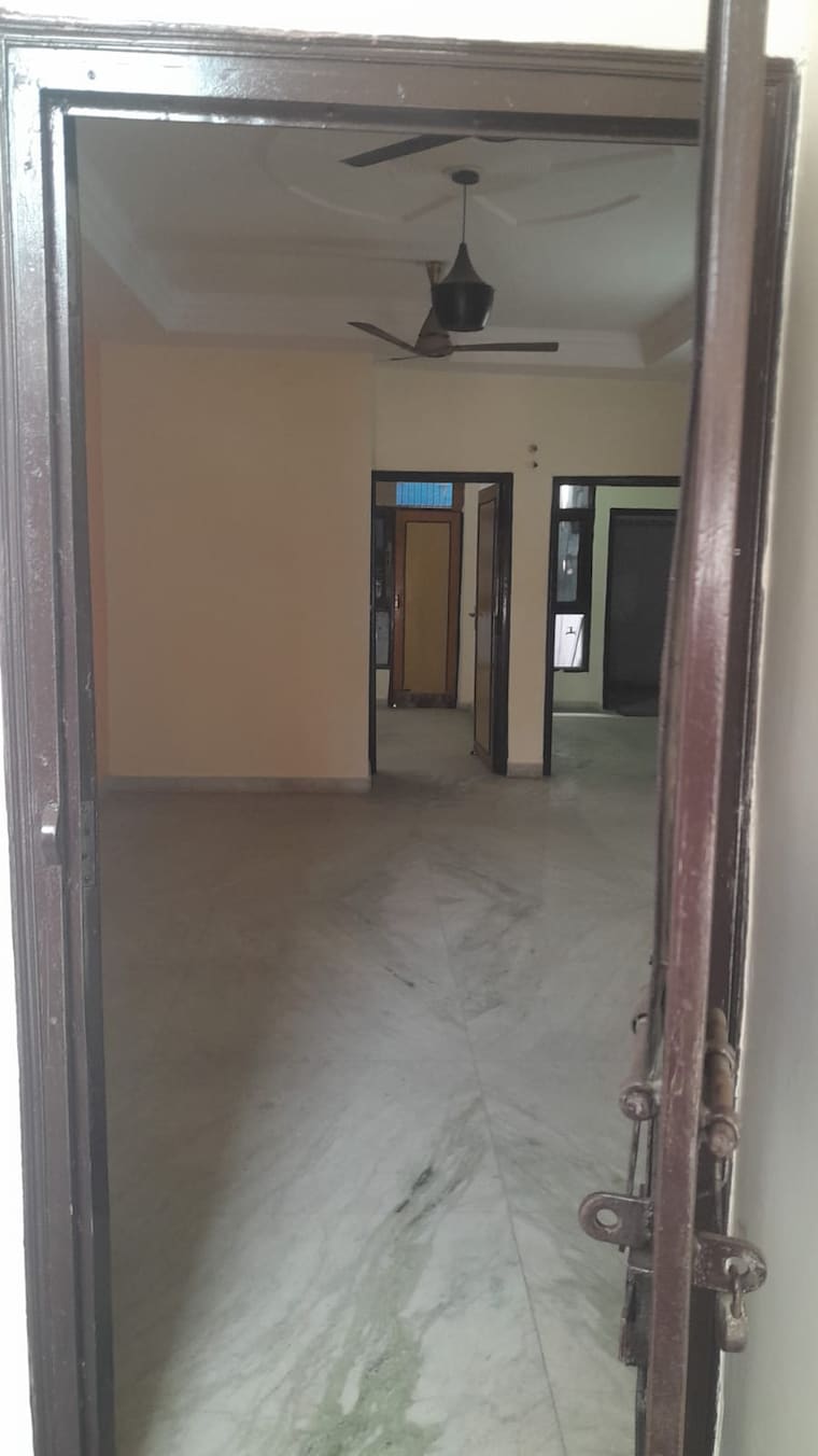 Room, aman-plaza 3 Bedroom 1200 Sq.Ft. Builder Floor In Shakti Khand iv Ghaziabad 10015483