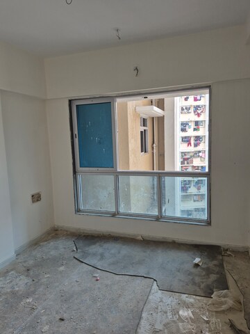 Furnished Amenities in 1 BHK Apartment at Sai Krupa Skylon Suburbia, Kandivali West – for Sale