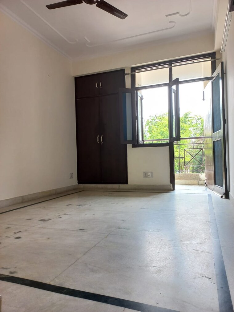 Room, sector 18 dwarka 2 Bedroom 1300 Sq.Ft. Apartment In Sector 18 Dwarka Delhi 10015544