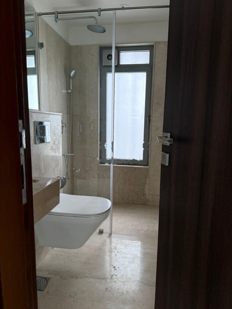 Bathroom, piramal-aranya 2 Bedroom 725 Sq.Ft. Apartment In Byculla Mumbai 10015546