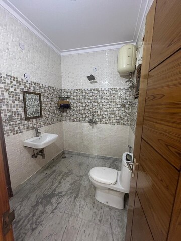 Bathroom in 3 BHK Villa at Palam Vihar – for Rent