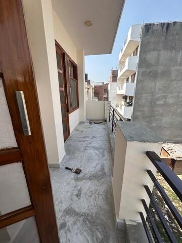 Staircase in 3 BHK Villa at Palam Vihar – for Rent