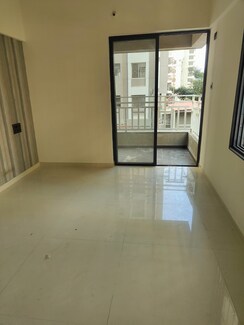 3 BHK + Servant Room Apartment For Rent in Shree Palaash Oak