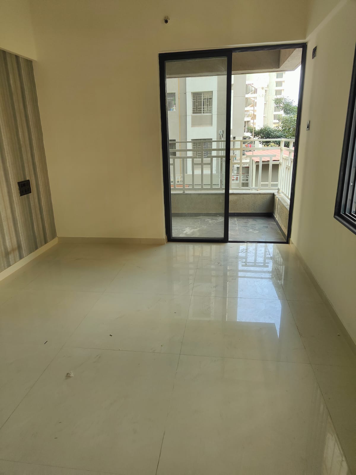 3 BHK + Servant Room Apartment For Rent in Shree Palaash Oak