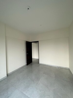 Room in 2 BHK Apartment at Aspen Park, Goregaon East – for Rent