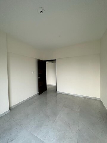 Room in 2 BHK Apartment at Aspen Park, Goregaon East – for Rent