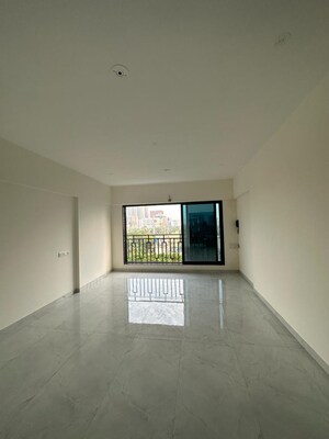 Room in 2 BHK Apartment at Aspen Park, Goregaon East – for Rent