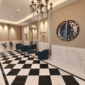 Bedroom in 4 BHK Apartment at Powai – for Sale