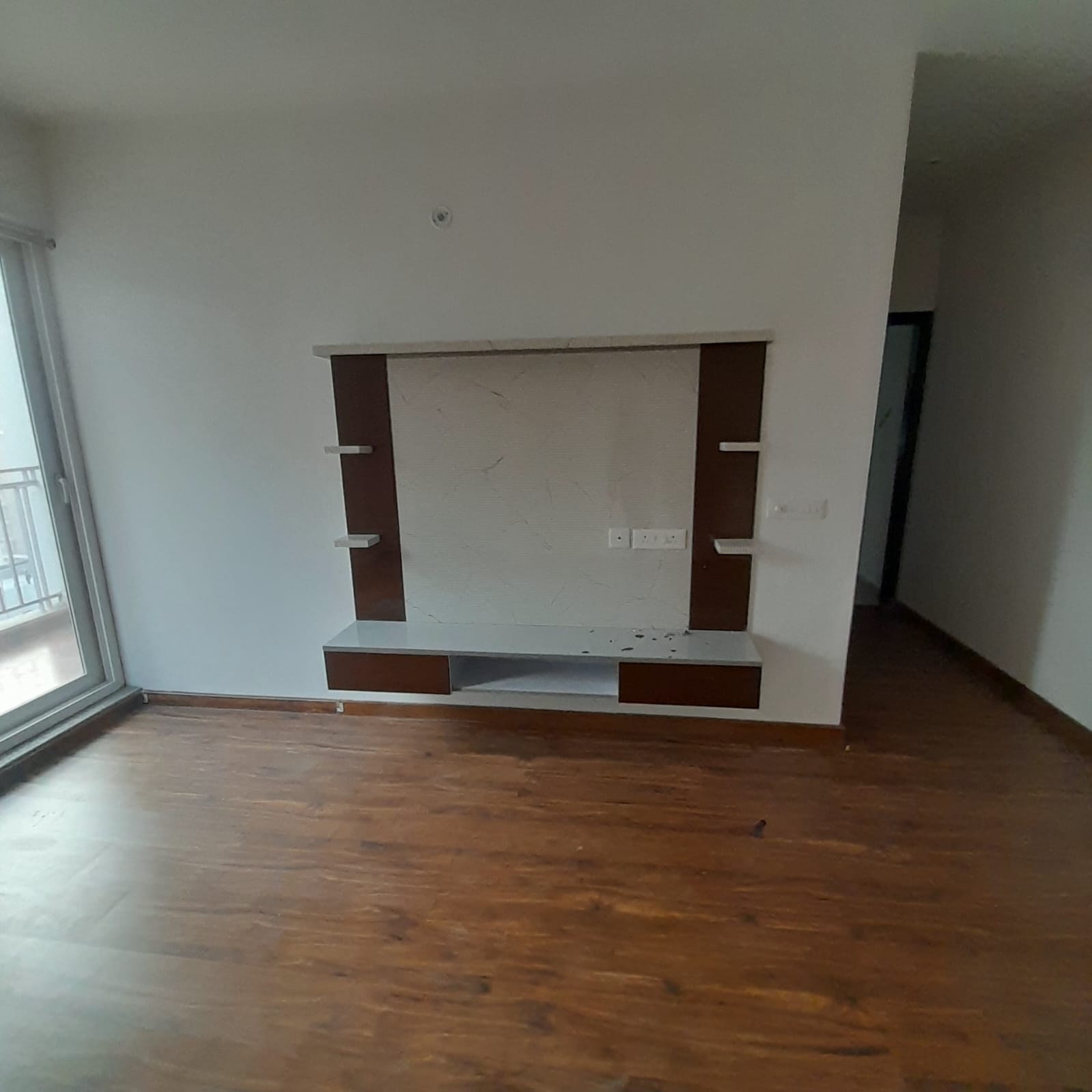 3.5 BHK + Servant Room Apartment For Sale in Gomti Nagar