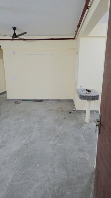 Room in 3 BHK Apartment at SG Shikhar Height, Siddharth Vihar – for Rent