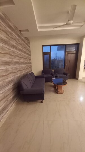 Living Room in 3 BHK Apartment at Pir Machalla – for Rent