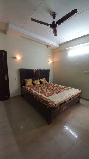 Bedroom in 3 BHK Apartment at Pir Machalla – for Rent
