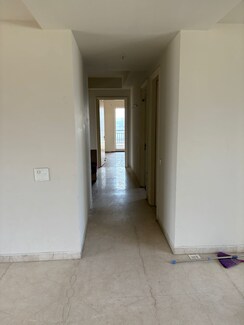 3 BHK + Servant Room Apartment For Sale in DLF New Town Heights I
