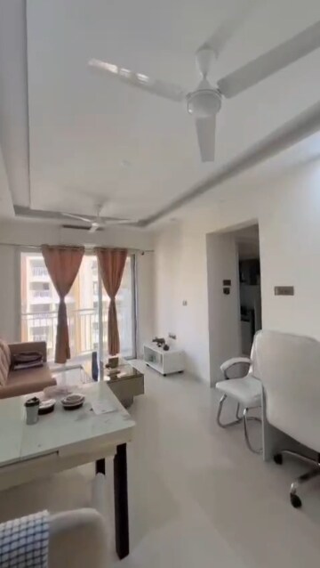 1 BHK Apartment For Rent in Mira Road