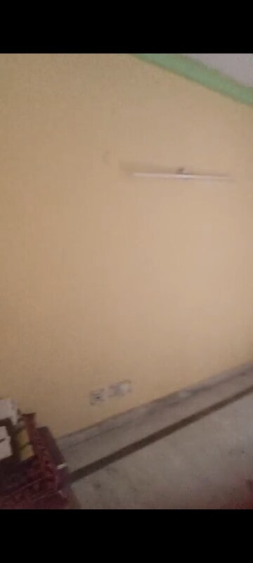 Room in 2 BHK Villa at RWA Apartments Sector 50, Sector 50 – for Rent