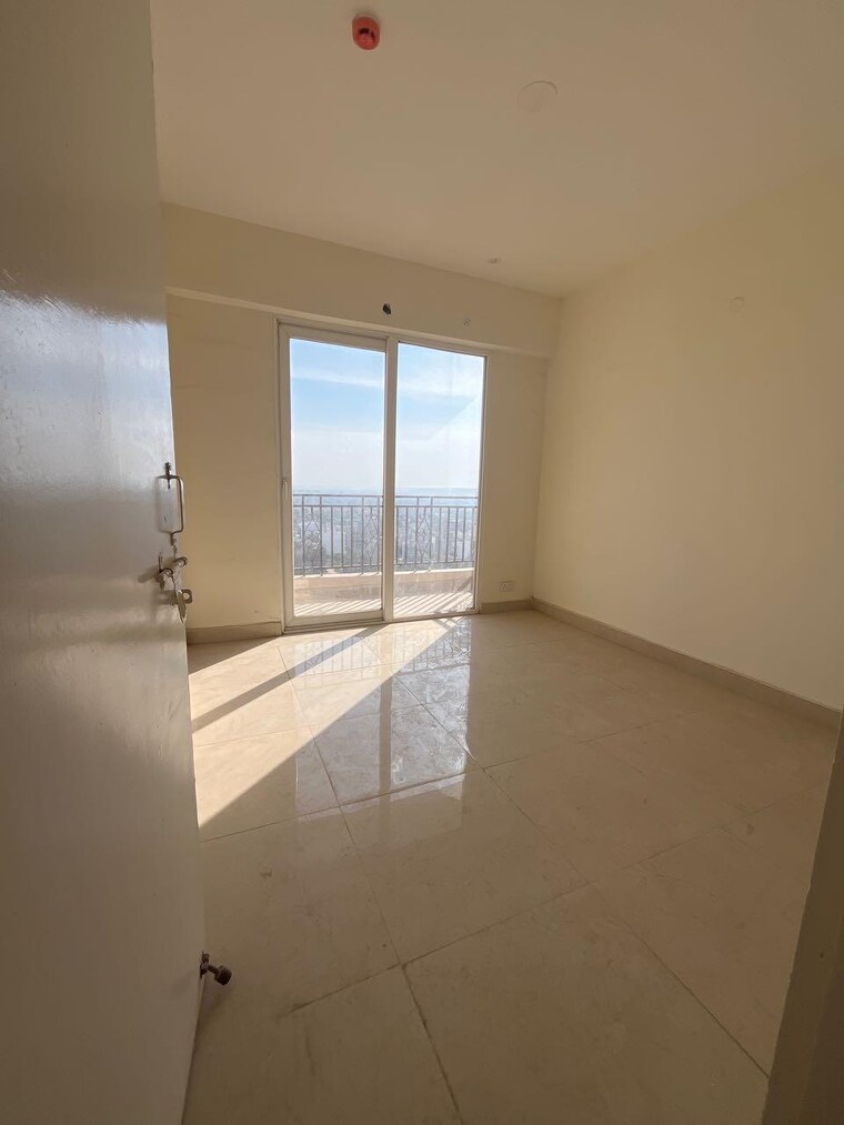 Room, signature-global-prime 2.5 Bedroom 650 Sq.Ft. Apartment In Sector 63a Gurgaon 10016055