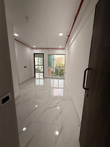 Room in 2 BHK Apartment at Nahar Olivia Powai, Chandivali – for Rent