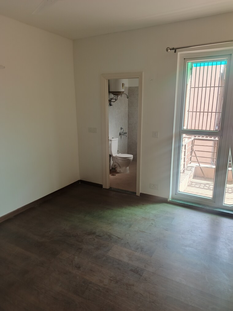 Room, bptp-park-floors-i 4 Bedroom 2500 Sq.Ft. Villa In Sector 77 Faridabad 10016438