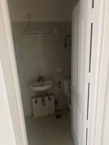 Bathroom in 4 BHK Villa at Bptp Park Floors I, Sector 77 – for Rent