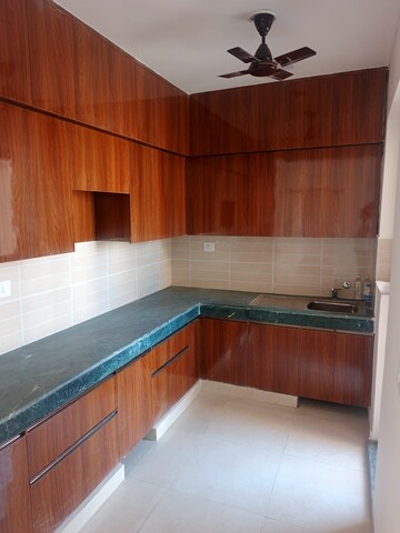 Kitchen in 4 BHK Villa at Bptp Park Floors I, Sector 77 – for Rent