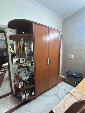 Furnished Amenities in 2.5 BHK Villa at Sector 22b – for Rent