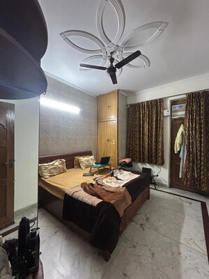 Living Room in 2.5 BHK Villa at Sector 22b – for Rent