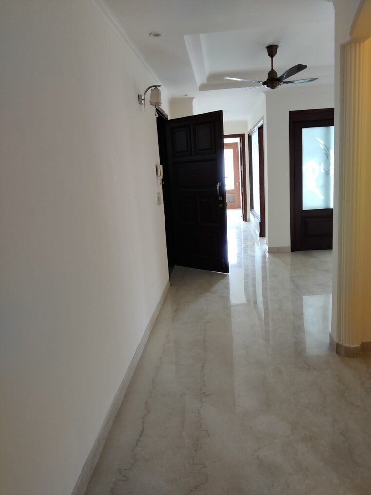 Room, kailash colony 4 Bedroom 2850 Sq.Ft. Builder Floor In Kailash Colony Delhi 10017464