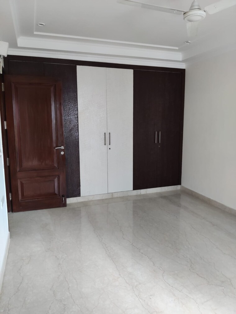 Room, kailash colony 4 Bedroom 2850 Sq.Ft. Builder Floor In Kailash Colony Delhi 10017464