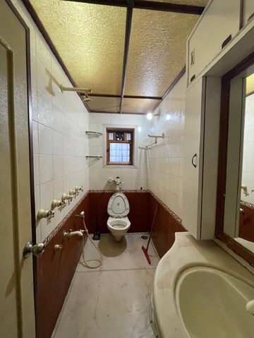 Bathroom in 1 BHK Apartment at Bandra West – for Rent
