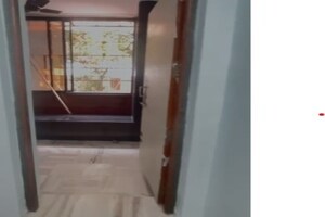 Building Lobby in 2 BHK Builder Floor at Dayanand Colony – for Rent