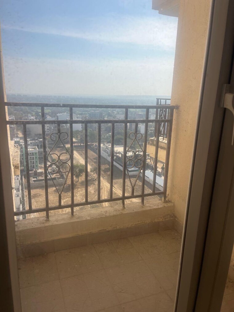 Balcony, signature-global-city-63a 2 Bedroom 590 Sq.Ft. Apartment In Sector 63a Gurgaon 10016357