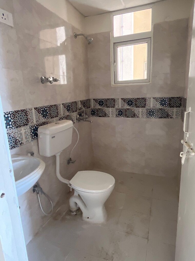 Bathroom, signature-global-city-63a 2 Bedroom 590 Sq.Ft. Apartment In Sector 63a Gurgaon 10016357