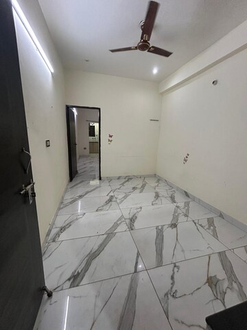 Master Bedroom in 1.5 BHK Villa at Sector 23a – for Rent