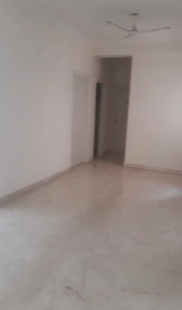 Room, shree-vardhman-victoria 3 Bedroom 1950 Sq.Ft. Apartment In Sector 70 Gurgaon 10016587