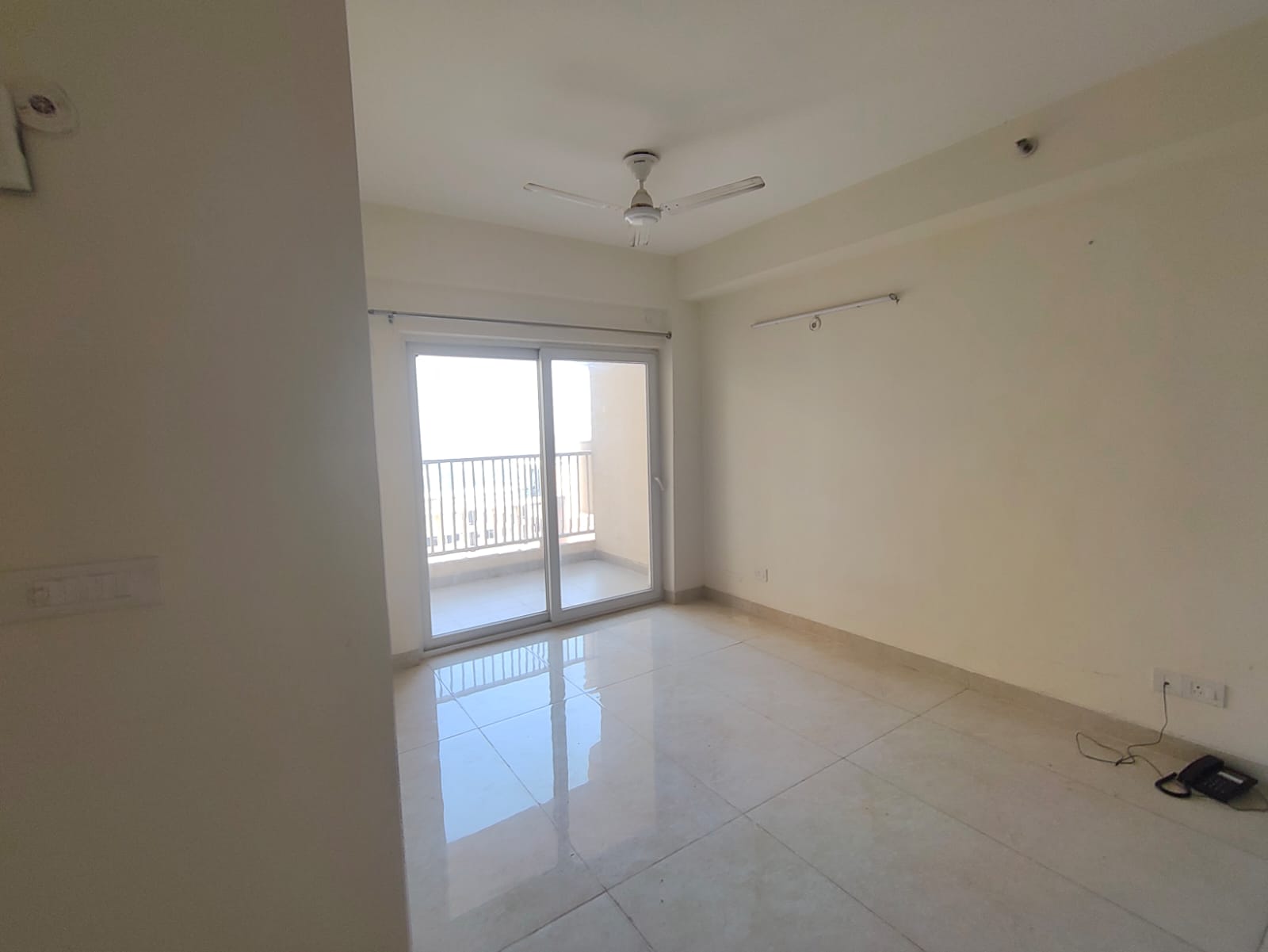 2.5 BHK Apartment For Rent in Silverglades The Melia