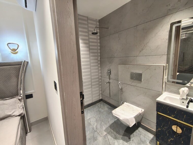 Bathroom, silverglades-the-melia 2.5 Bedroom 1425 Sq.Ft. Apartment In Sohna Sector 35 Gurgaon 10016650