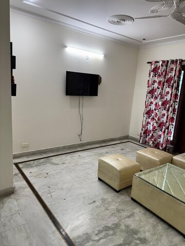Bedroom in 3 BHK Builder Floor at Sector 88 – for Sale