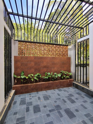 Bedroom in 3 BHK Independent House at Pottore – for Sale