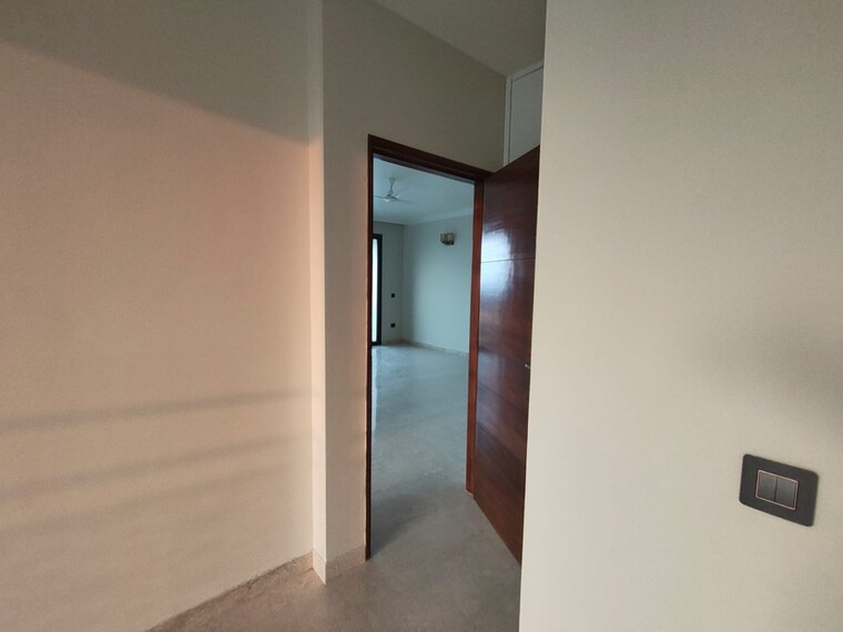 Room, silverglades-the-melia-first-citizen 2.5 Bedroom 1425 Sq.Ft. Apartment In Sohna Sector 35 Gurgaon 10016708