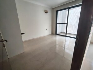 Room in 2.5 BHK Apartment at Silverglades The Melia First Citizen, Sohna Sector 35 – for Rent