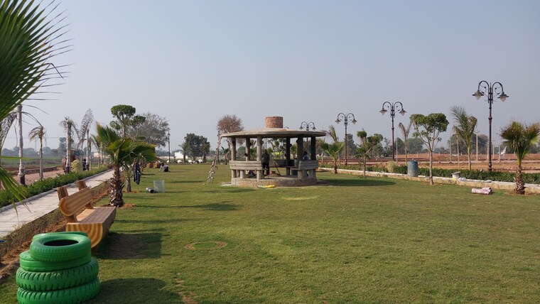 Exterior View, noida central  300 Sq.Yd. Plot In Noida Central Noida 10016855
