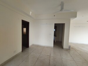 Room in 3 BHK Villa at Central Park Flower Valley, Sohna Sector 33 – for Rent
