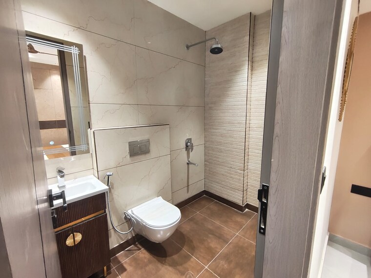 Bathroom, central-park-flower-valley 3 Bedroom 2919 Sq.Ft. Villa In Sohna Sector 33 Gurgaon 10016874