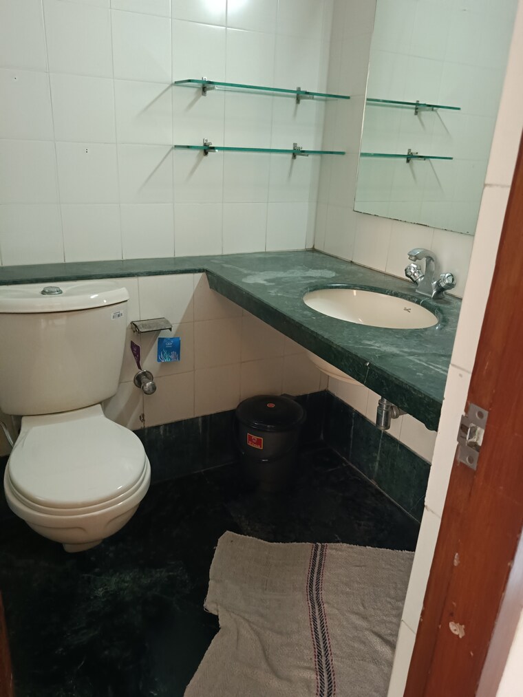 Bathroom, ashok-towers 1 Bedroom 350 Sq.Ft. Apartment In Parel Mumbai 10017002
