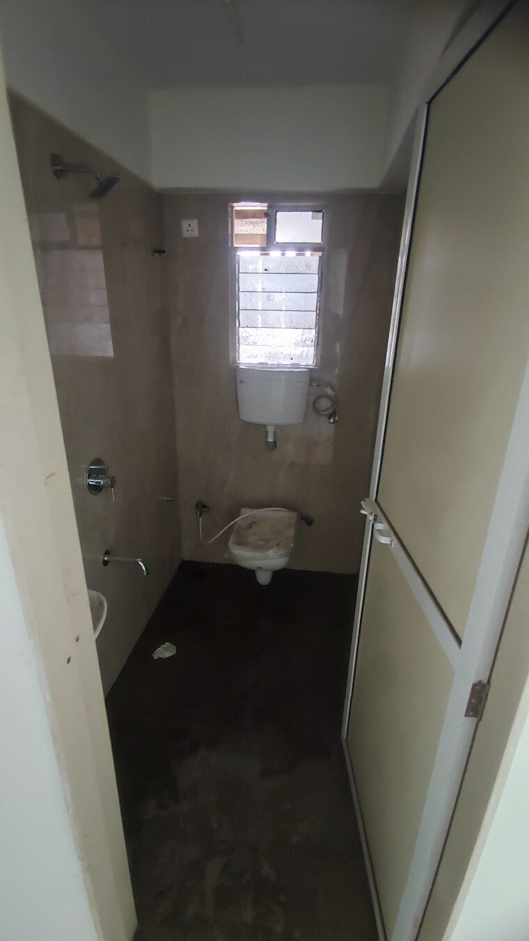 Bathroom, p-square-ganga-avenue 1 Bedroom 471 Sq.Ft. Apartment In Mazgaon Mumbai 10017054