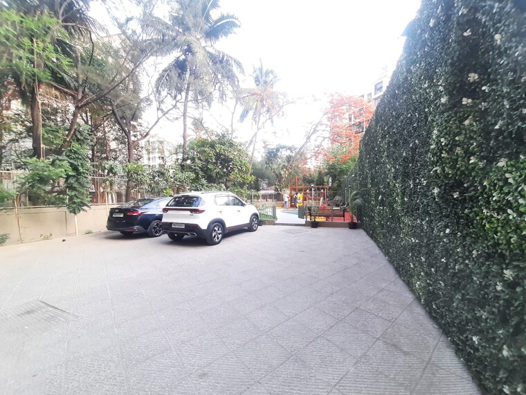  Parking, swapnalok-towers 2 Bedroom 1035 Sq.Ft. Apartment In Malad East Mumbai 10016967