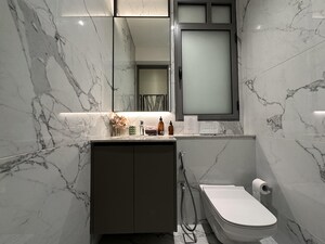 Bathroom in 3 BHK Apartment at Rustomjee 180 Bayview, Matunga West – for Sale